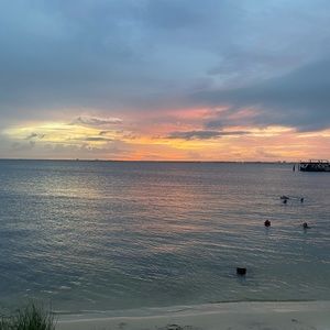 Meet your Posher, Kiley